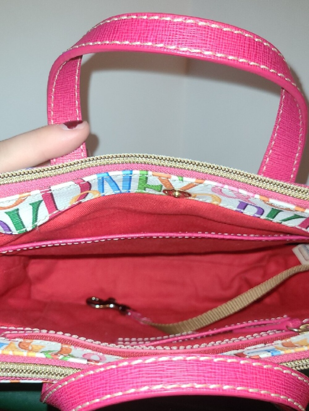 Vintage & Retired Dooney & Bourke Retro Grafica Ruby Mini Sachel. - Picture 8 of 10
